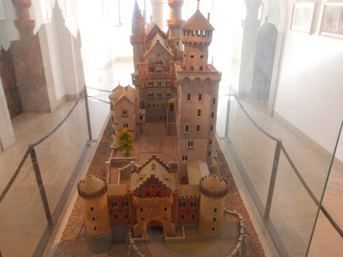 Model of Neuschwanstein showing the layout.